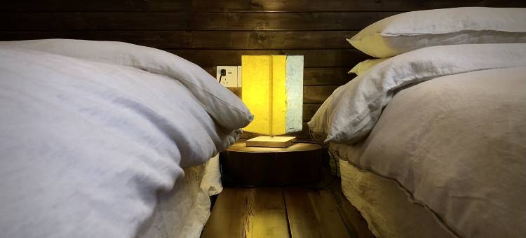 满归岭上花开民宿图片