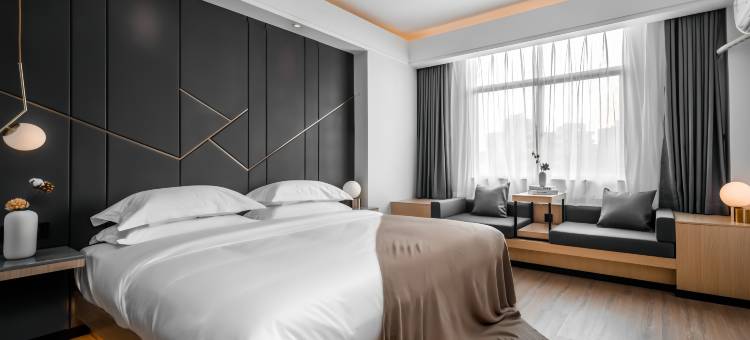 枫林晚S酒店(海口高铁东站琼州大道店)图片