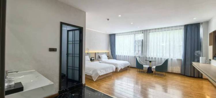 比如富氧虫草大酒店图片