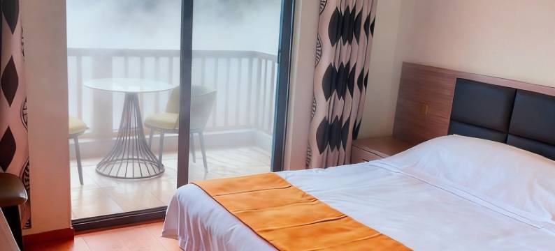 墨脱仁青崩寺圣洁酒店图片