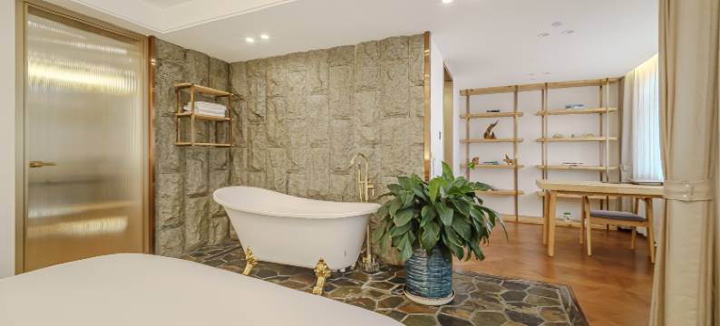 根河禾伦商务酒店图片