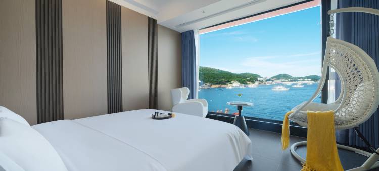 天涯.skyline海景设计师美宿(普陀山机场乌石塘店)图片