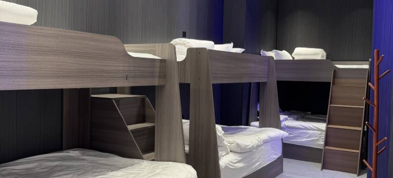 惊蛰LOFT电竞酒店(漯河会展中心辽河路丹尼斯店)图片