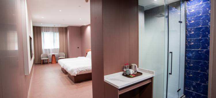 云上四季酒店(龙港店)图片