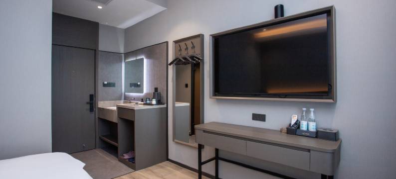 云栖·雅舍酒店(长春伪满皇宫火车站店)图片