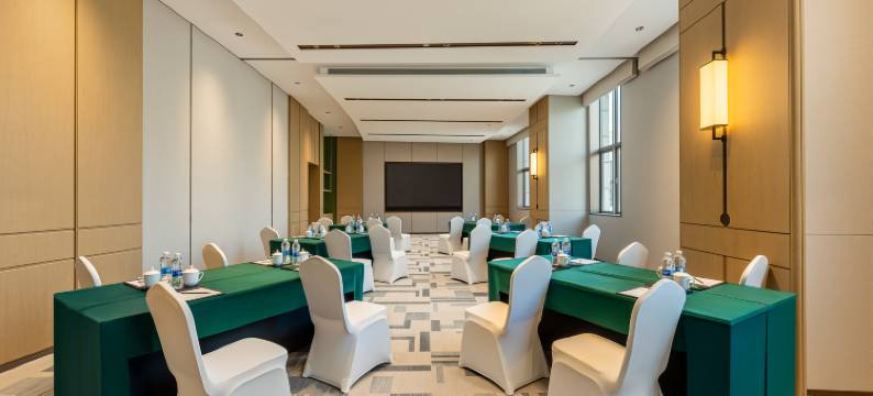 嘉兴港城杭州湾套房假日酒店图片