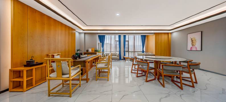 澜沧雲见君丽呈酒店(县人民政府拉祜广场店)图片