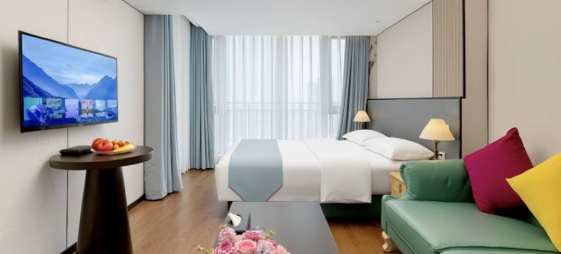 叁合四季酒店公寓(成都天府三街香年广场店)图片