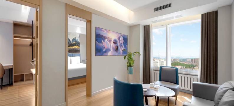 潮漫酒店(鞍山万象汇火车站店)图片