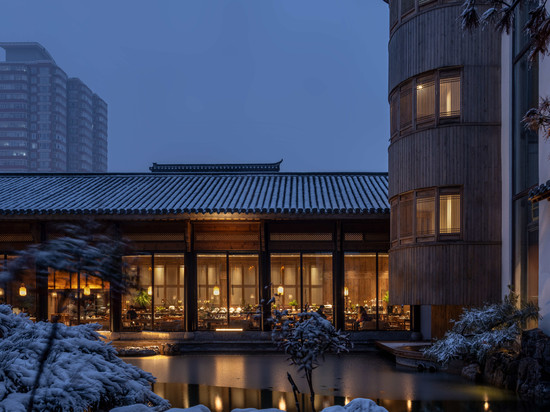 济南花间府·舜庐(千佛山泉城公园地铁站店)