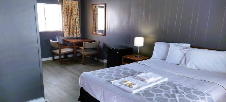 Love Hotels Desert Inn & RV by OYO at Boysen Wind River WY图片