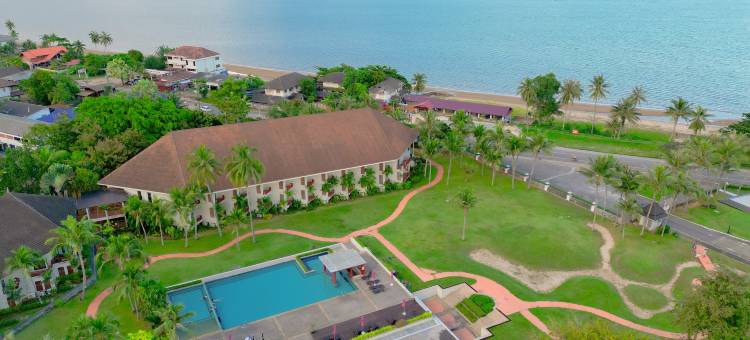 新式青蓬海滩度假村和高尔夫球场(The Nouveau Chumphon Beach Resort and Golf)图片