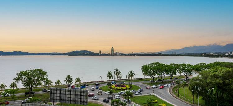 哥打基纳巴鲁尊享海湾套房酒店(Bay Suites Premier Suites Kota Kinabalu)图片