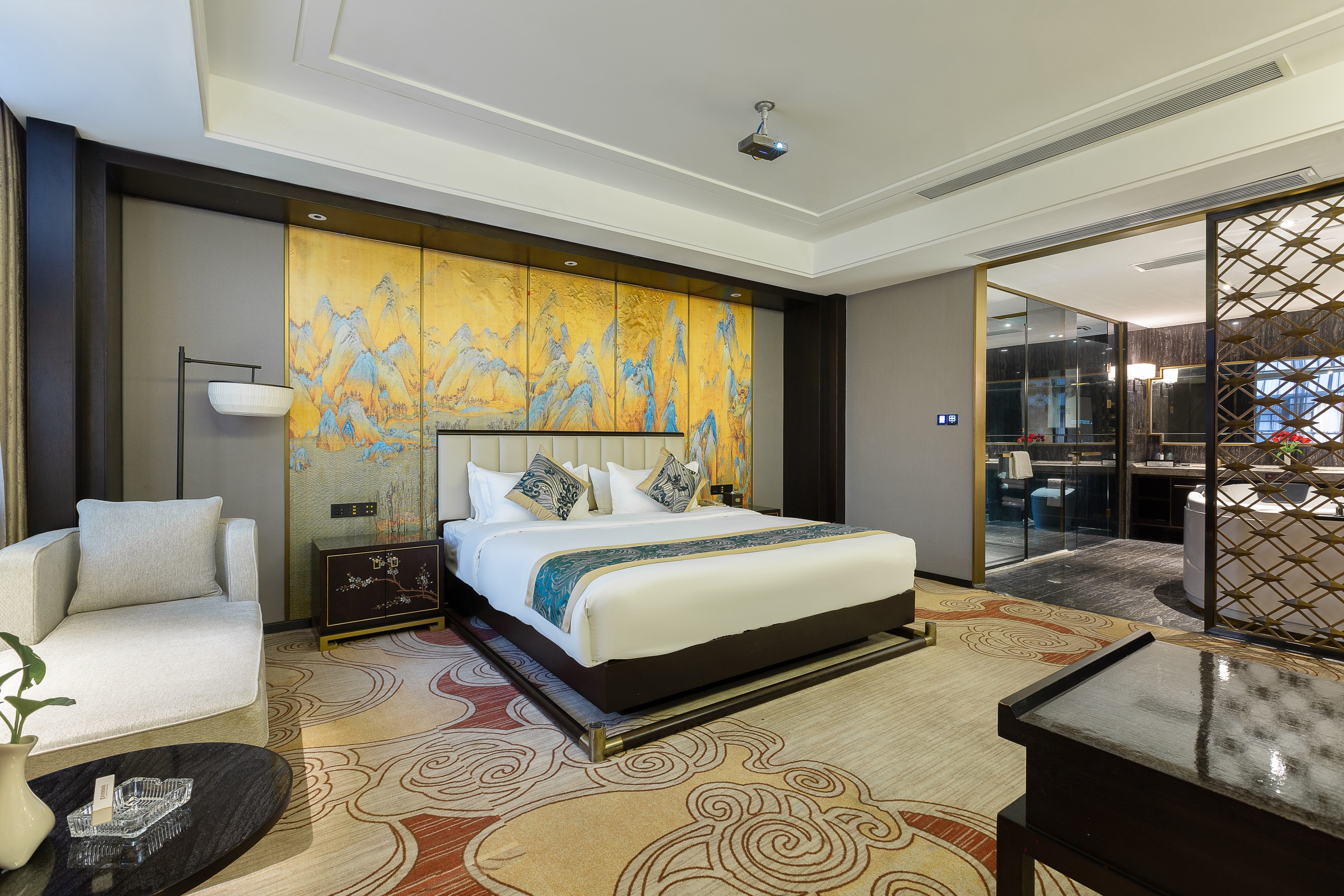 Zhedong Chuyue International Hotel Over view