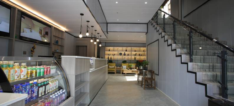 山峰商务酒店(郑州市第二十中学店)图片