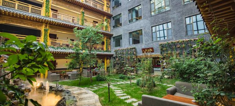 青海湖九龍客栈图片