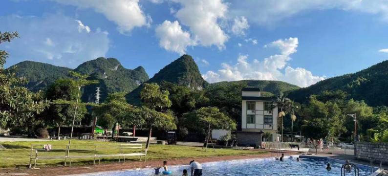 龙泉山庄图片