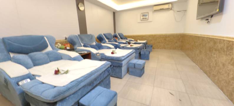 喜安智享酒店(东莞黄江沃尔玛天虹商场店)图片