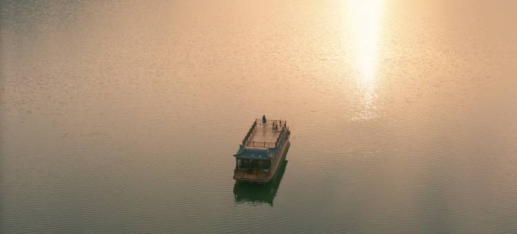汉中红寺湖云缦山庄图片
