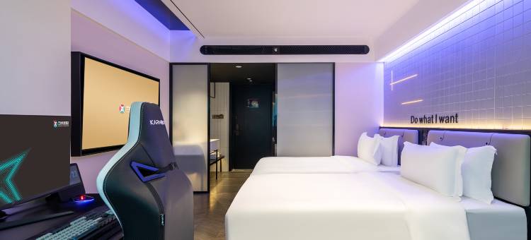 艺龙电竞酒店(杭州建国北路地铁站店)图片