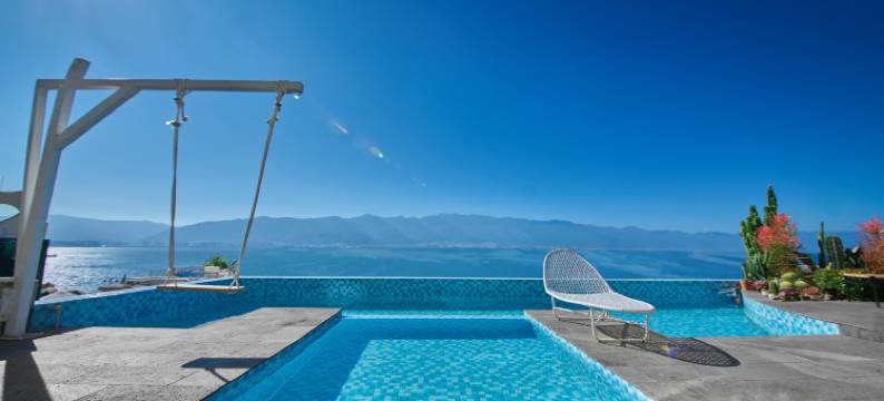 大理半山海居海景美宿图片