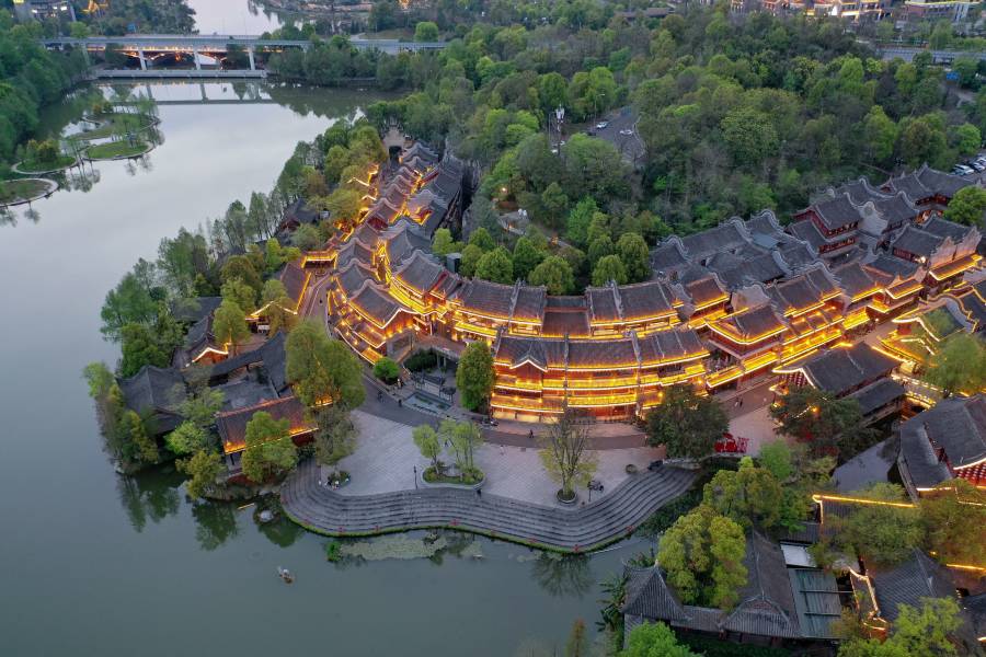夜泊秀湖度假酒店(重慶璧山CBD秀湖公園店)