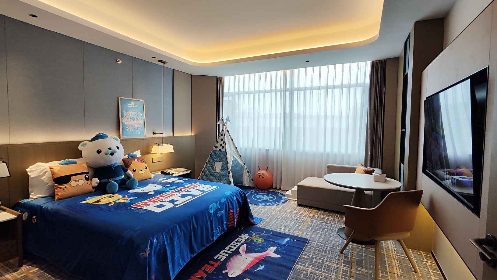 Luxury Blue Horizon Hotel (Wuxi Huishan Wanda Plaza) Over view