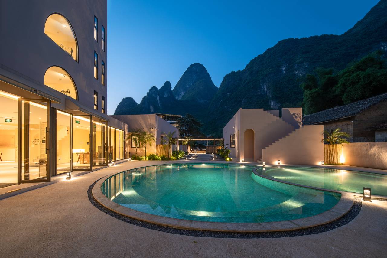 阳朔万相·牧云酒店(二十元背景风景区店)图片