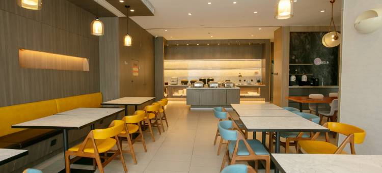 天水常文和治强酒店(麦积区天水站店)图片