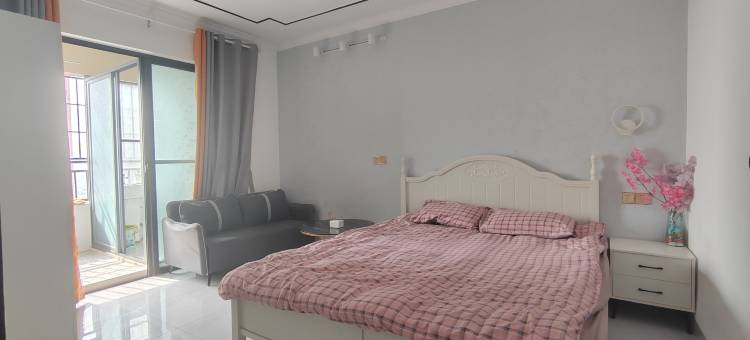 小草民宿(市医院闽师大店)图片