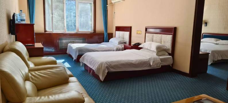 圣辉山庄酒店(北京圣莲山风景区店)图片