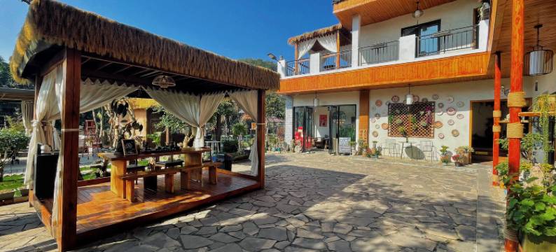 兴义万峰林浅山里客栈图片