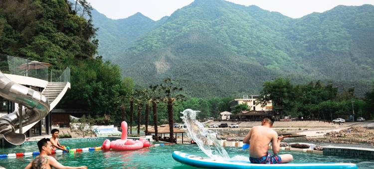 向云端·野奢度假·山水涧·美墅(泾县皖南川藏线月亮湾景区店)图片