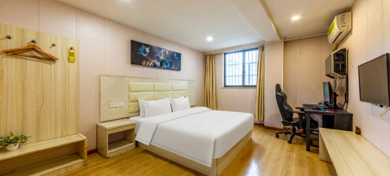 e拾光电竞酒店(武汉理工大学余家头校区店)图片