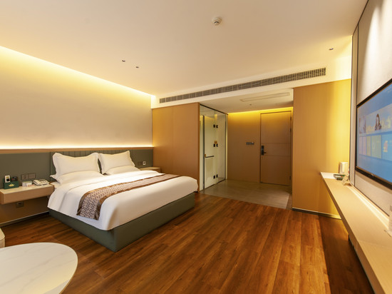 圣希顿国际酒店(甘孜巴塘318国道店)