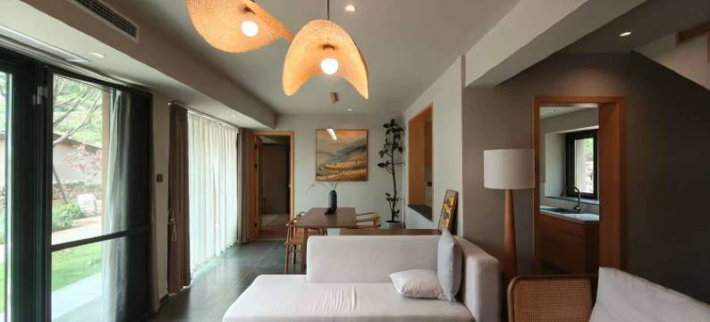 原舍胭脂温泉酒店图片