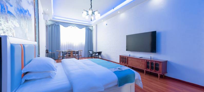 威宁风烛流年度假酒店(草海火车站工贸职业技术学院店)图片