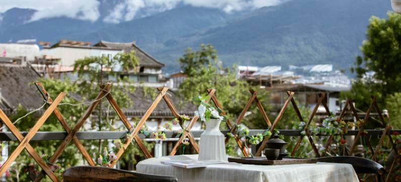 梧桐树·引渌山栖Timber Nook轻奢美宿(大理古城店)图片