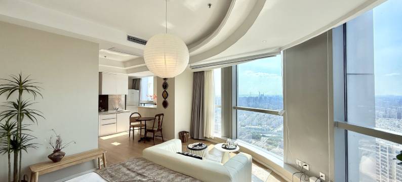 乐美设计师民宿(万象城店)图片