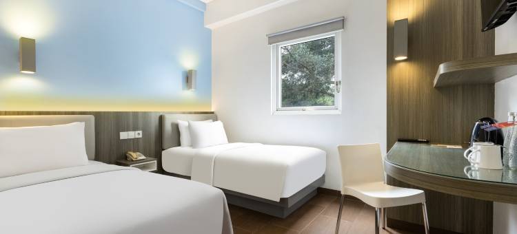 万隆牛仔裤街艾玛利斯酒店(Amaris Hotel Cihampelas Bandung)图片