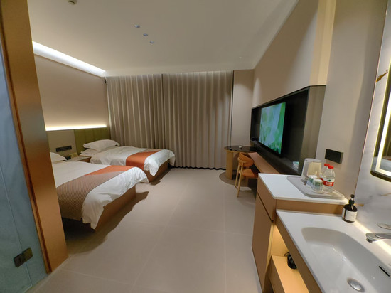 栖缦酒店(察右中旗店)