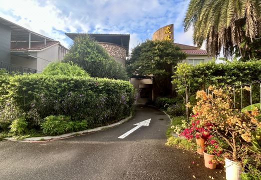 葳格行旅外景图