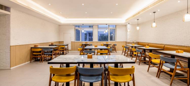 汉庭优佳酒店(济南遥墙国际机场店)图片