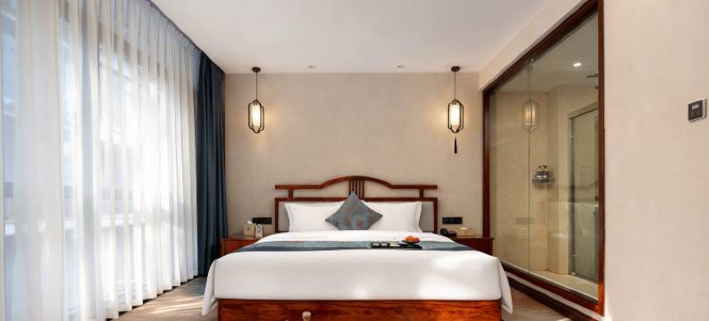 凤凰山水莲心精品度假酒店(凤凰古城雲桥店)图片