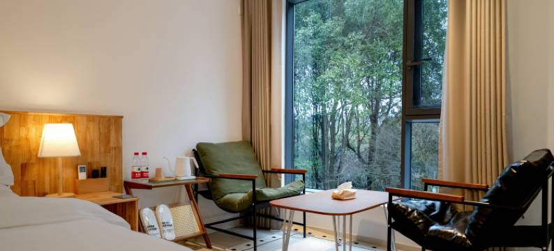 贵阳山屿民宿(十里河滩花溪公园地铁站店)图片