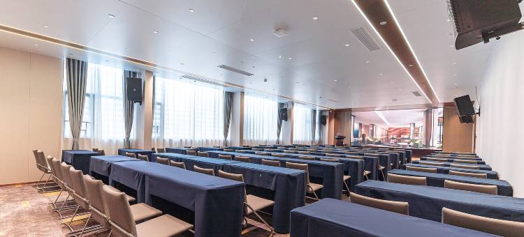 美豪·怡致酒店(南宁朝阳广场火车站地铁站店)图片