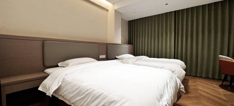 东兴纳杰宾馆(万尾金滩店)图片