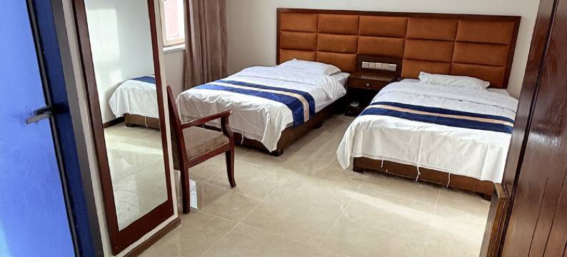 达日大酒店图片