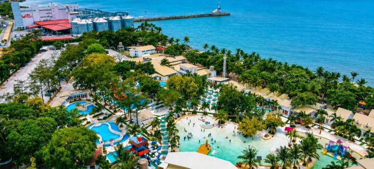 卓越别墅海滩及波浪泳池度假村(Villa Excellance Beach & Wave Pool Resort - Suites & Villas)图片