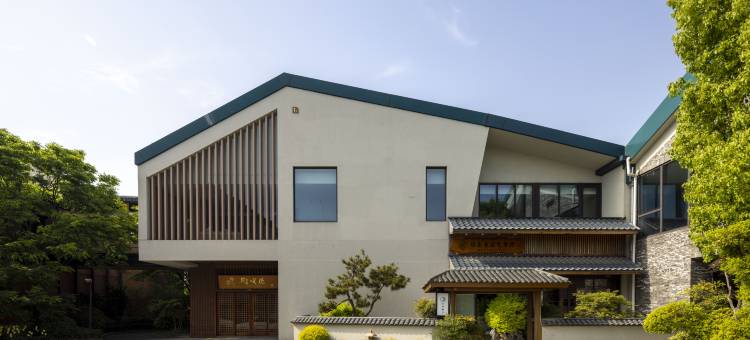上海百万石温泉酒店(比斯特购物村店)图片